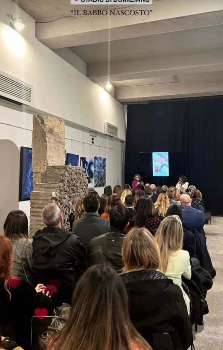 La sala della presentazione di «Il Babbo Nascosto» a Roma